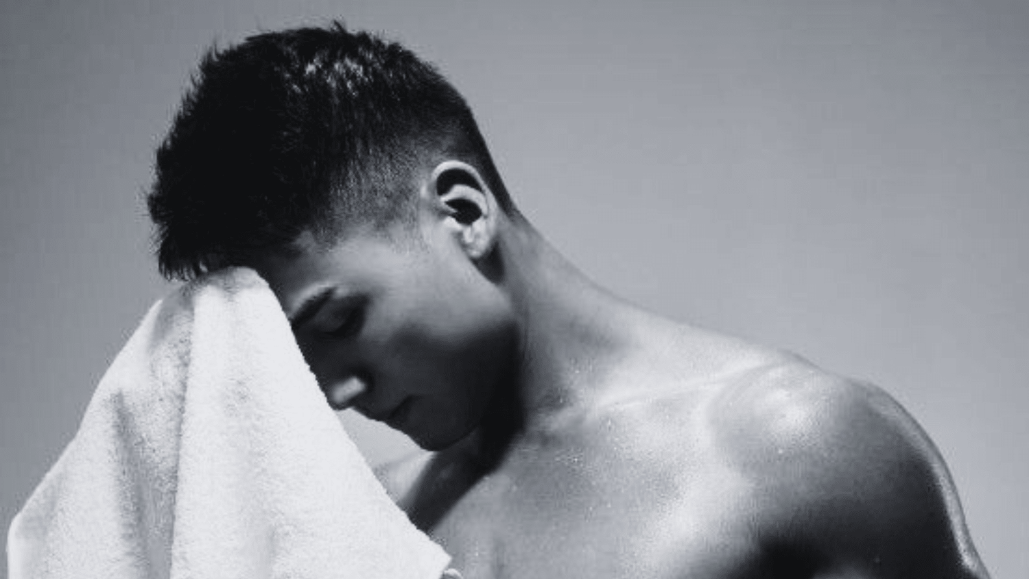 Beat Monsoon Dampness: Keep Gym Gear Dry and Skin Happy - Hyprfit Pro